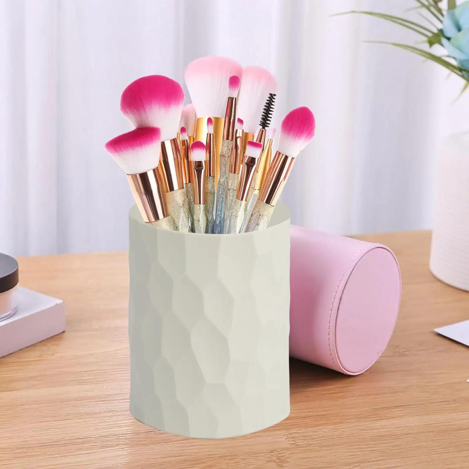 

Cute Silicone Pen Holder Dcorative Cylinder Pencil Container Paint Brush Holder Case Bathroom Supplies Organizer Case