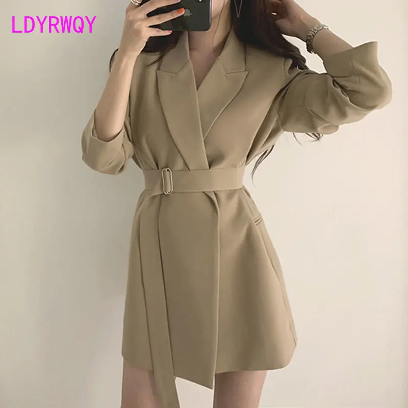 Suit coat woman 2023 spring and autumn new Korean version loose and thin belt medium and long khaki small suit woman