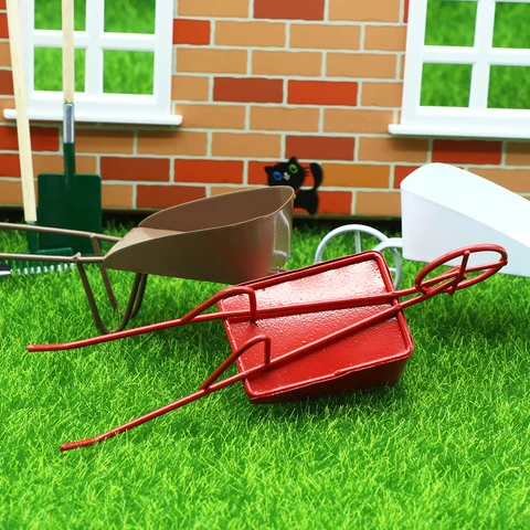 Миниатюрный металлический прицеп для сада