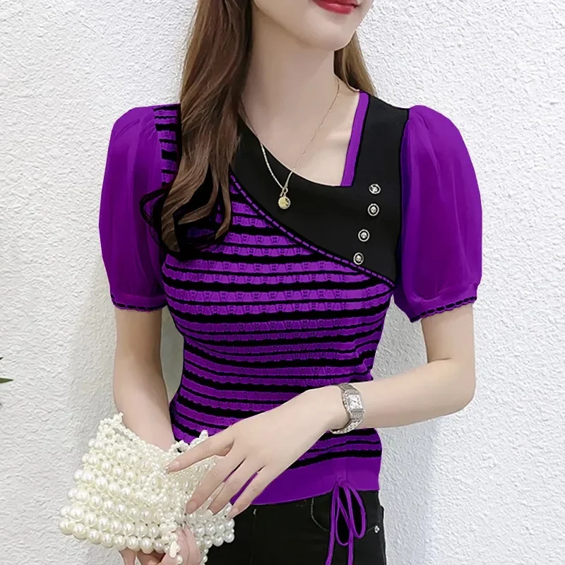 Женский трикотажный топ на шнуровке с коротким рукавом и диагональным вырезом