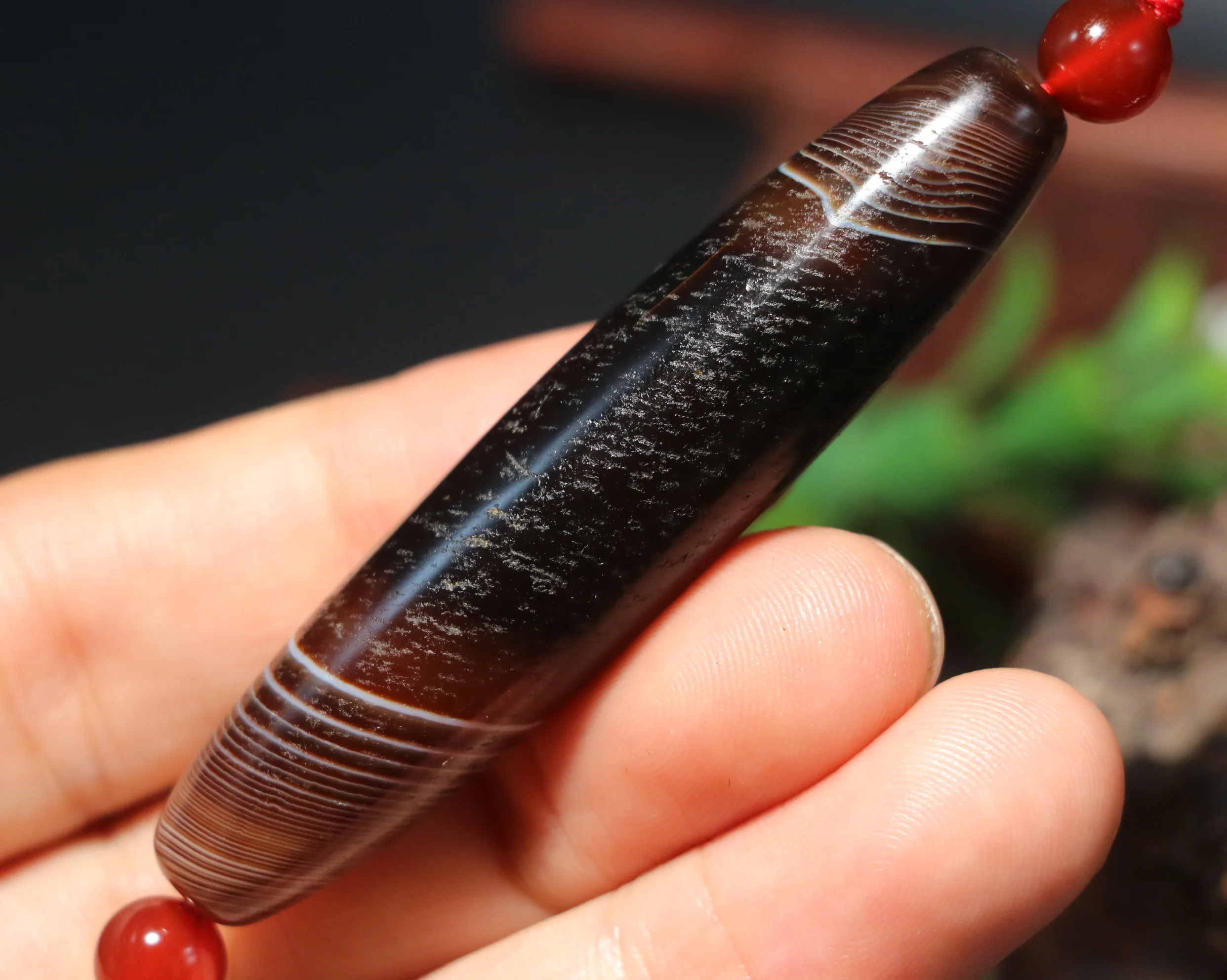 

Energy Tibetan Old Agate Rich Natural Silkworm Stripe dZi Bead Long Pendant 69MM LKbrother Sauces Top Quality