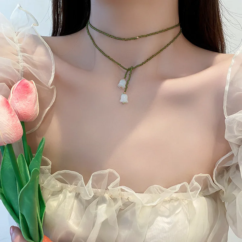 

Summer Small Fresh Tulip Flower Crystal Clavicle Chain Temperament Senior Necklace for Woman