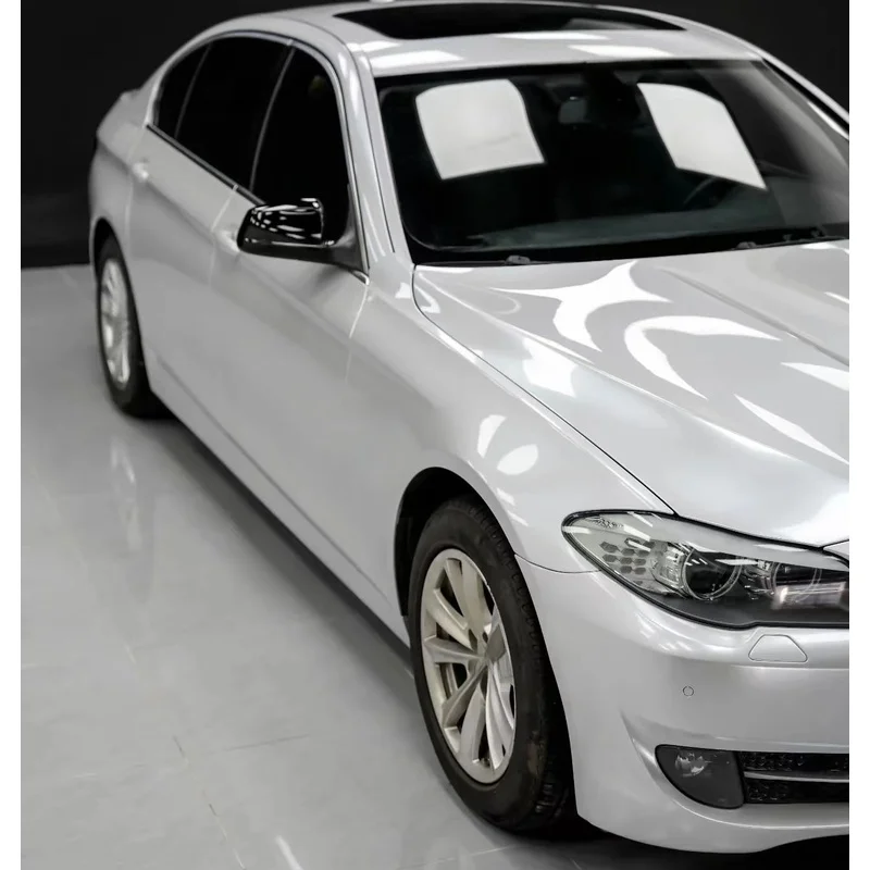 Фото Высококачественная виниловая пленка TPU Super Gloss Pearl White с эффектом изменения цвета для декора автомобиля, защитная пленка от царапин в рулонах №4