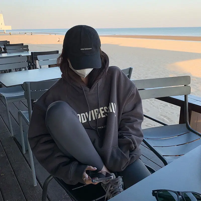 

Autumn and Winter New Letter Printing Simple Fashion Trend All-match Casual Long-sleeved Plus Velvet Thick Warm Sweater