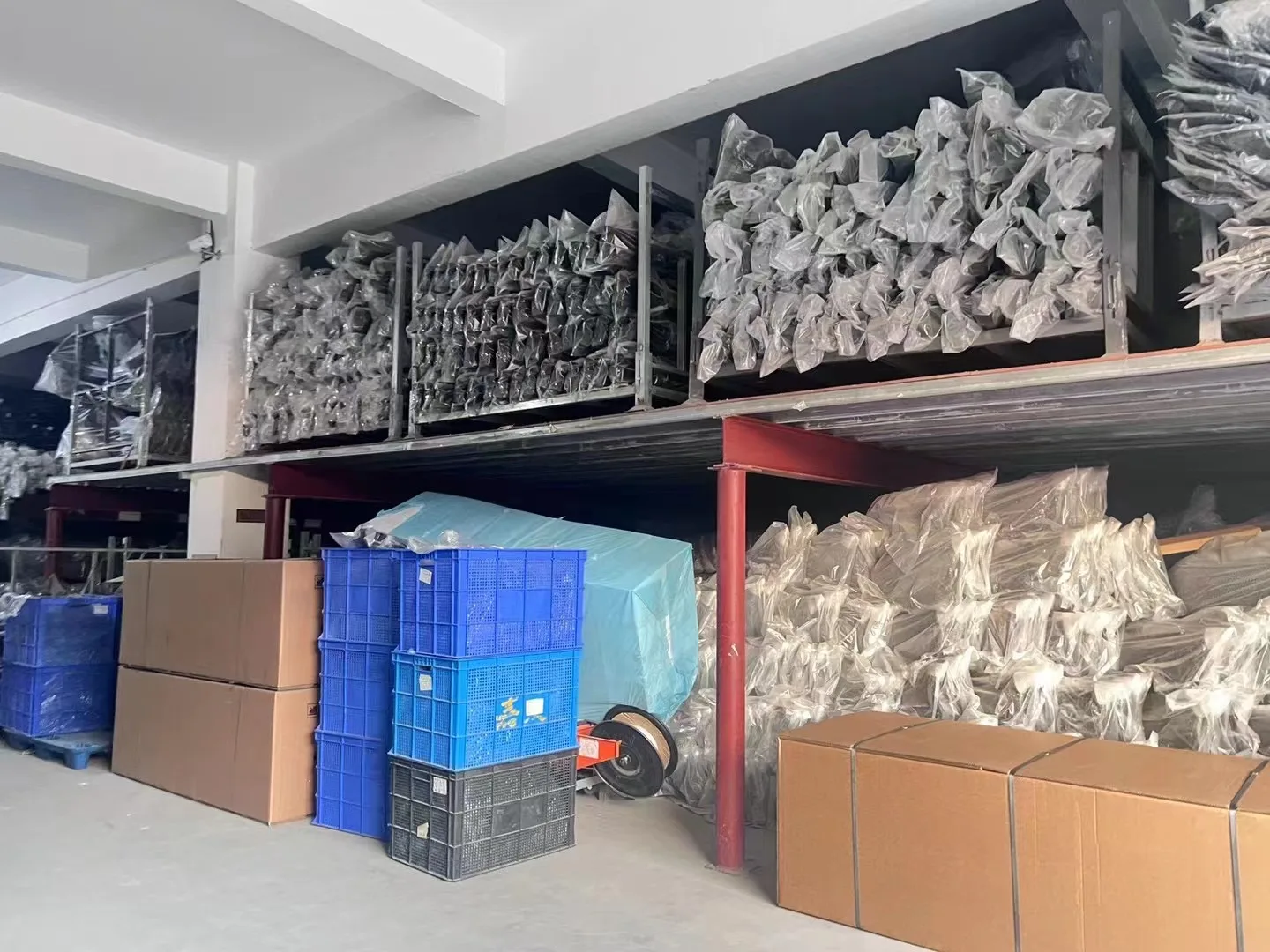 Продажа с завода модификации автомобилей Mercedes Benz G класса W463 04-18 обновление до