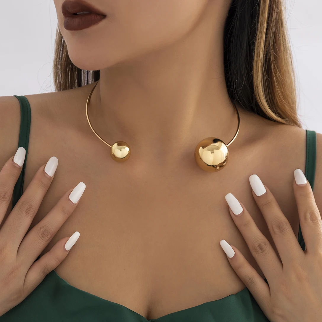 

Gothic Big CCB Bead Ball Pendant Choker Necklace for Women Vintage Metal Torques Short Chain Collares Grunge Jewelry Accessories