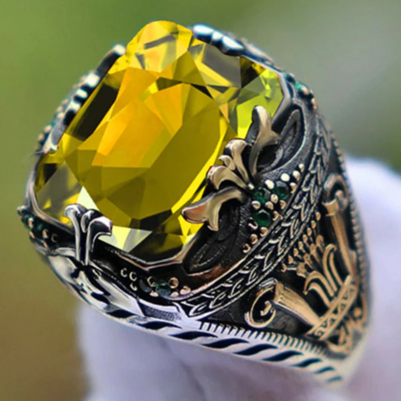

2022 New Inlaid Yellow Emerald Men's Luxury Ring Personality Retro Domineering Gemstone Ring To Attend The Banquet Party Jewelry