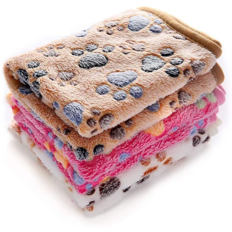 

Pet Blankets Cats and Dogs Coral Fleece Material Four Seasons Available Blanket Facecloth Paw Print Pattern Pet Litter Pad