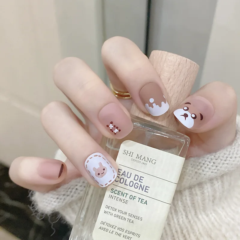 

2022 Hot Sale Matte False Nails Patch Autumn and Winter Nail Lovely Light Coffee Bear Biscuit Fake Nails Press on Nails Coffin