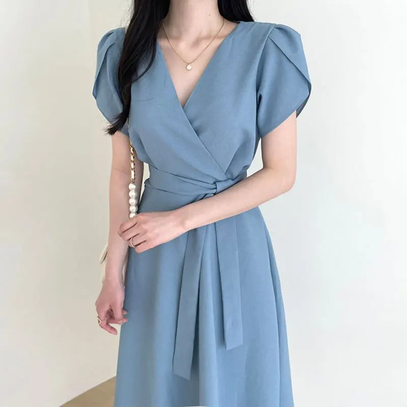 

VANOVICH Korean Style Summer New Elegant Fashion Cross V-Neck Belt Waist Thin Solid Color Petal Sleeve A-LINE Mid-Calf Dress