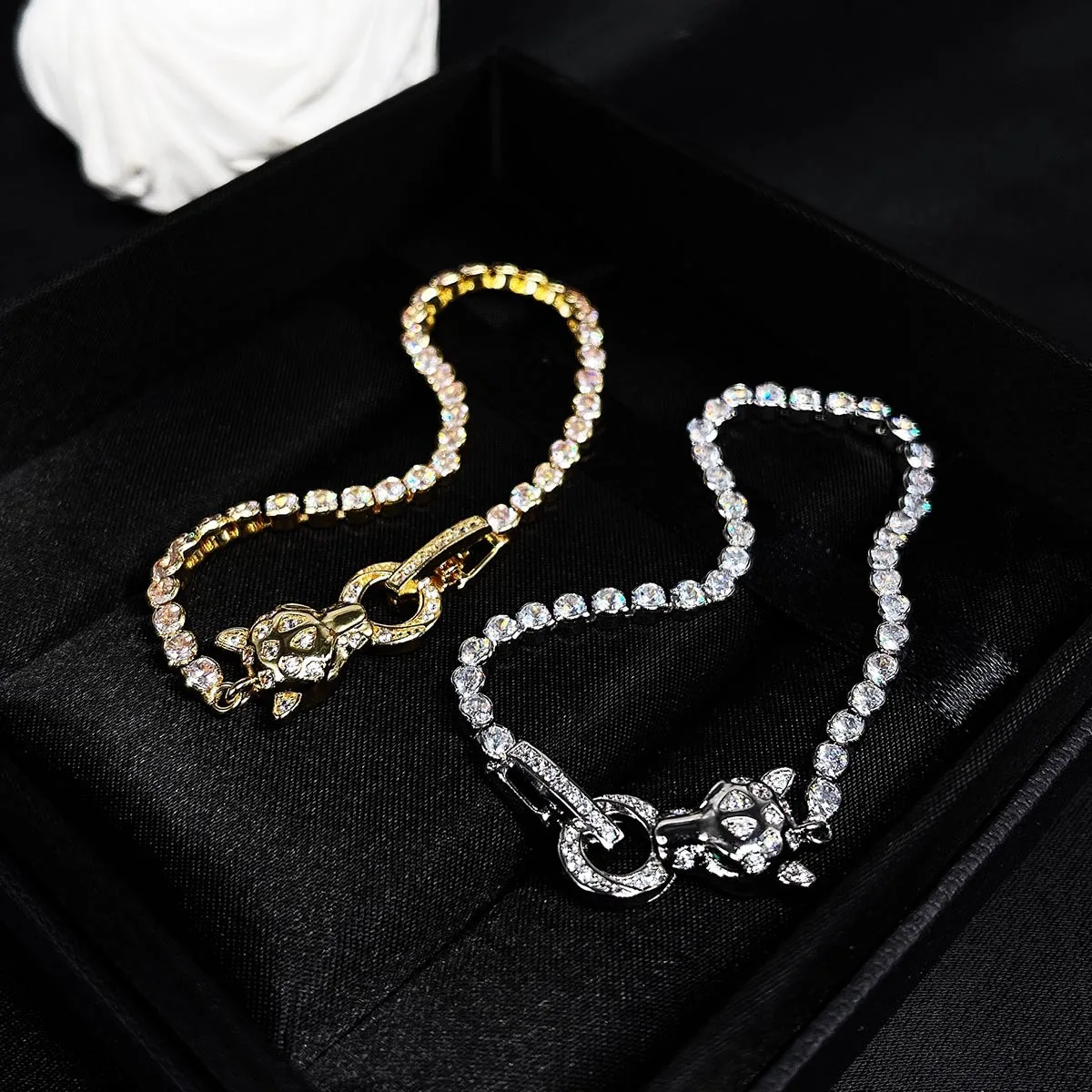 

European and American Full Zircon Leopard Bracelet
