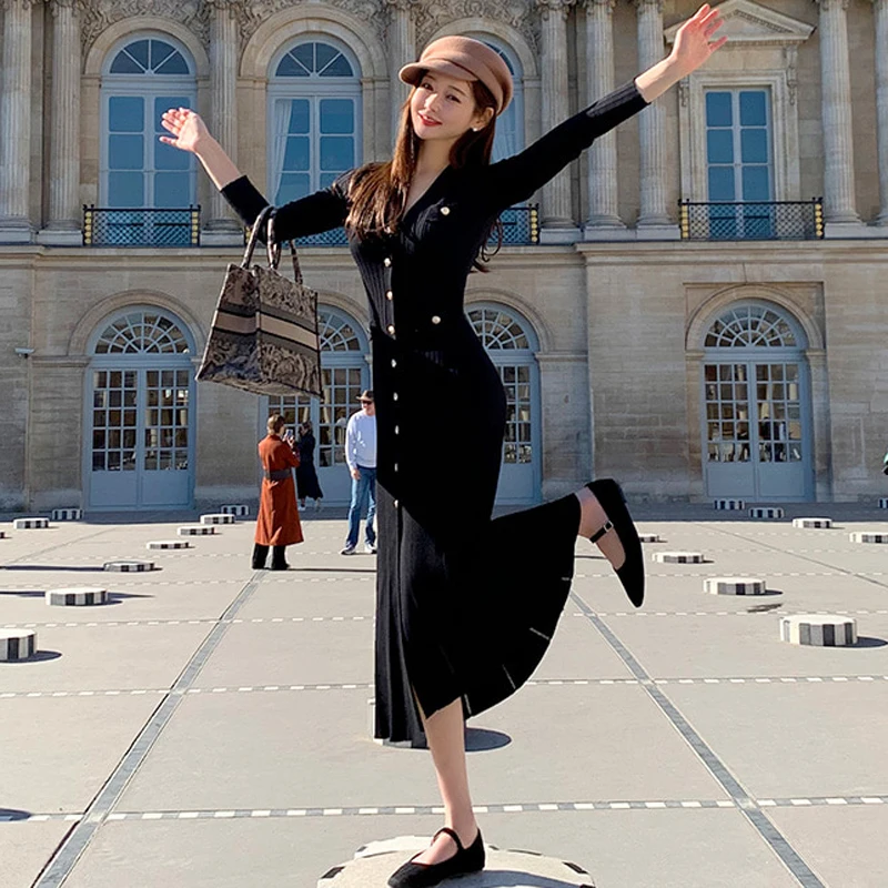 

Женское трикотажное платье-свитер с V-образным вырезом и длинным рукавом