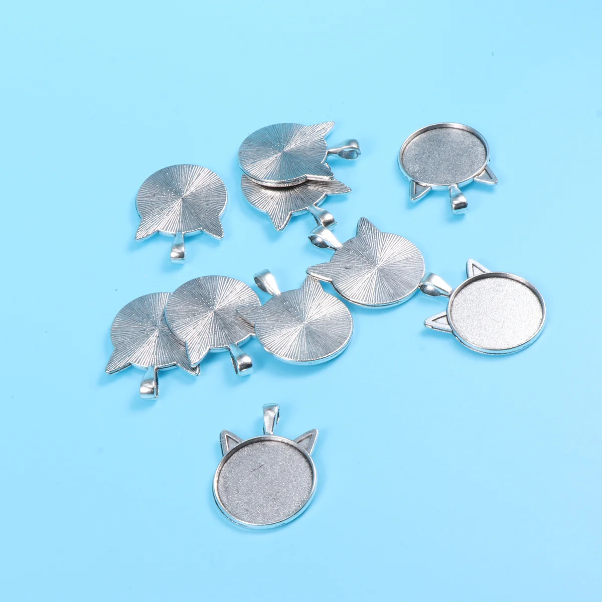 

Pendant Trays and Epoxy Photo Setting Tray Craft Bezel Setting Making Charms Pendant Trays and Epoxy Pendant Base