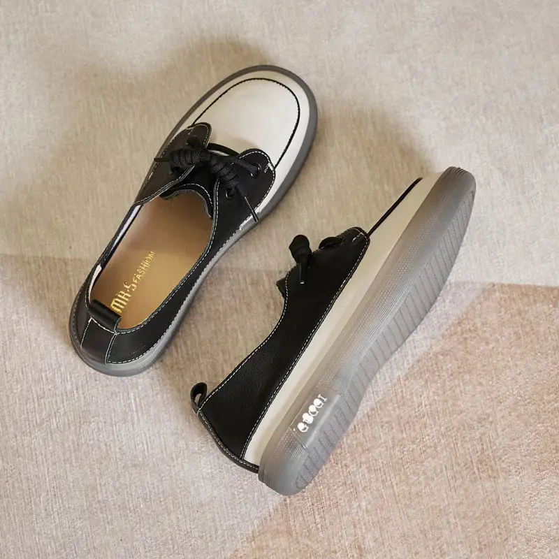 Soft Bottom Flat Shoes Women's 2022 New British Style Color Matching Front Lace Small Leather Shoes Non-slip Wear-resistant