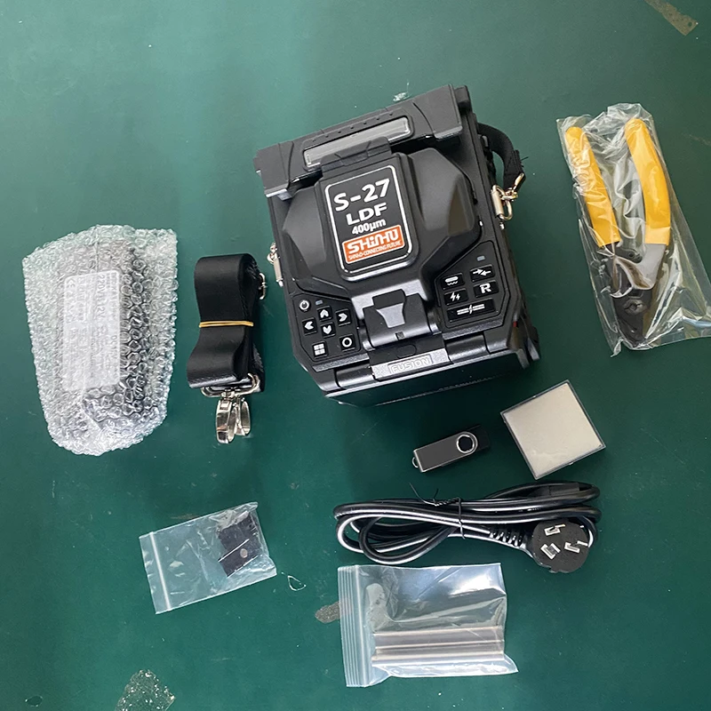 Рисунок 2 - Устройство для сращивания лазера