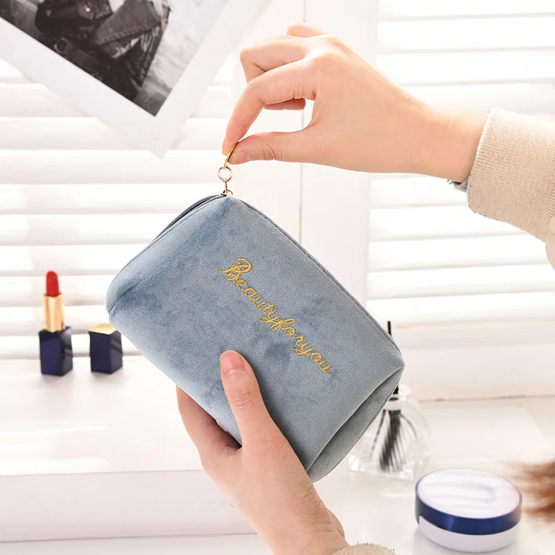 

1 Pc Women Zipper Velvet Make Up Bag Travel Large Cosmetic Bag for Makeup Solid Color Female Make Up Pouch Necessaries