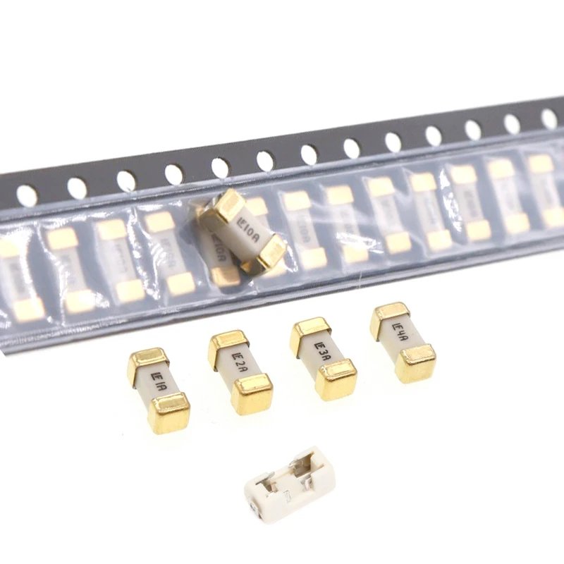 Золотистый/серебристый 1808 125 в 250 В переменного тока 0451 SMD быстродействующий