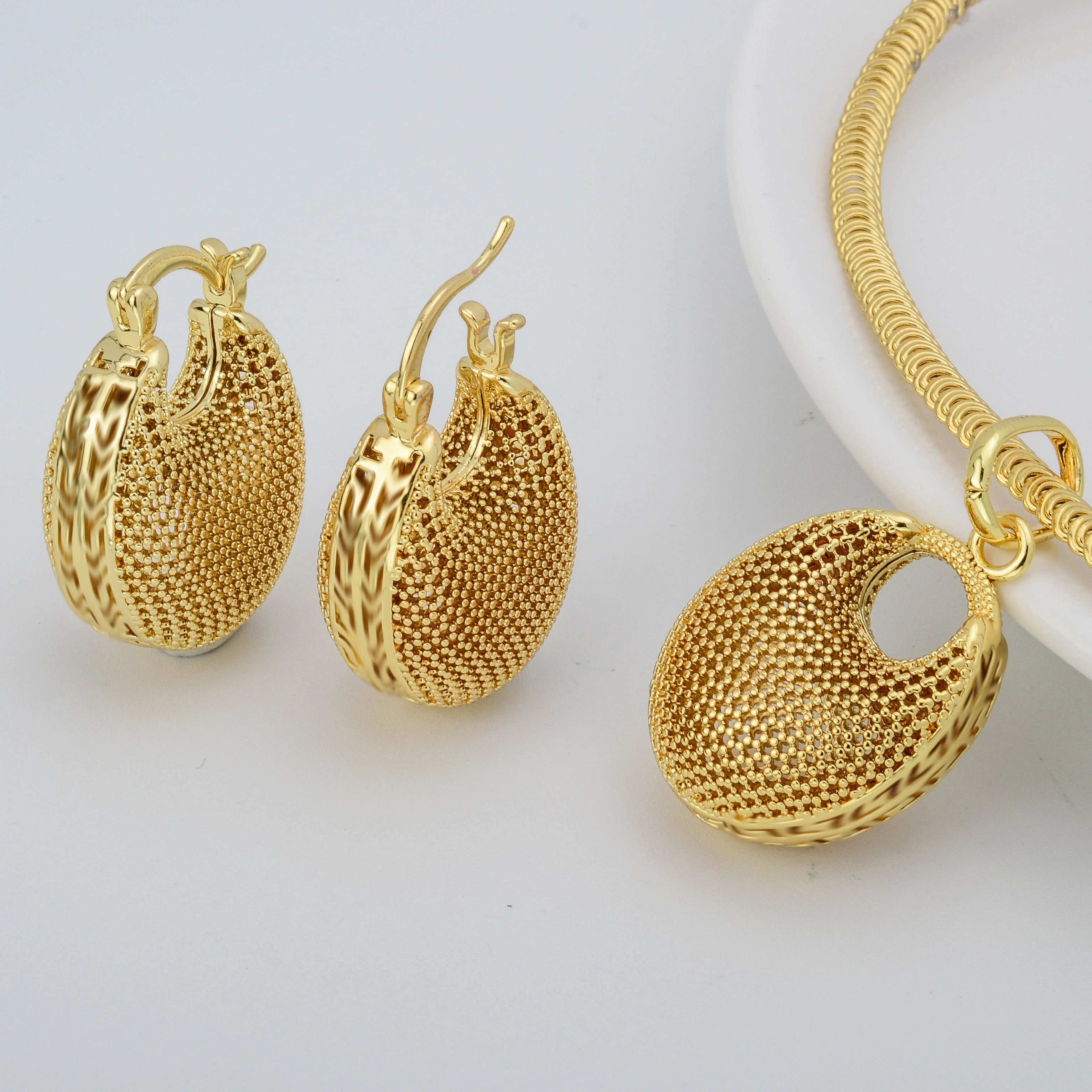 

ZEADear Jewellery Sets High Quality Round Cross Knot Clip On Pendant Luxury Woman Earring For Wedding Accessories
