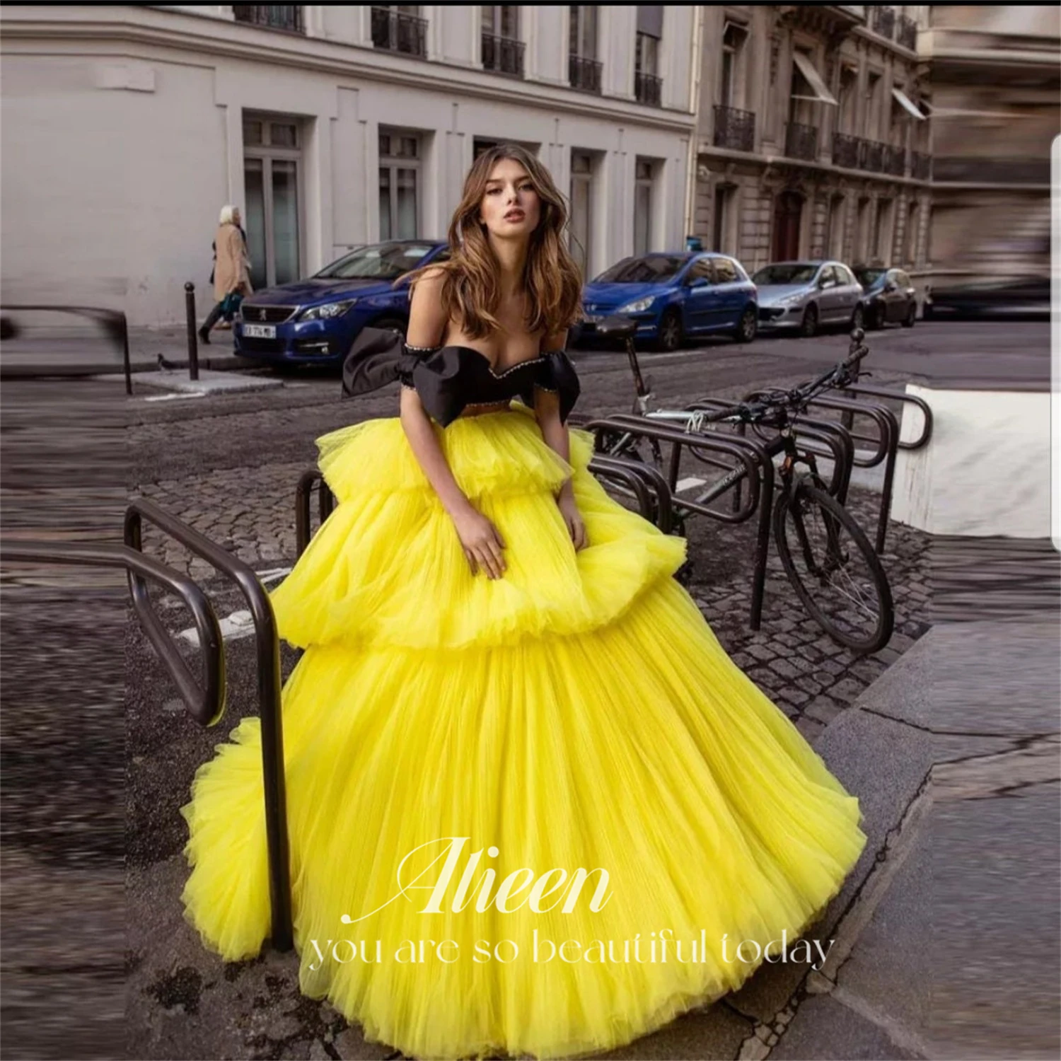 

Aileen Elegant Tiered Yellow Tulle Evening Dresses Off The Shoulder Pleat Long Prom Dress Celebrity Party Gowns 2023 Ball Gown