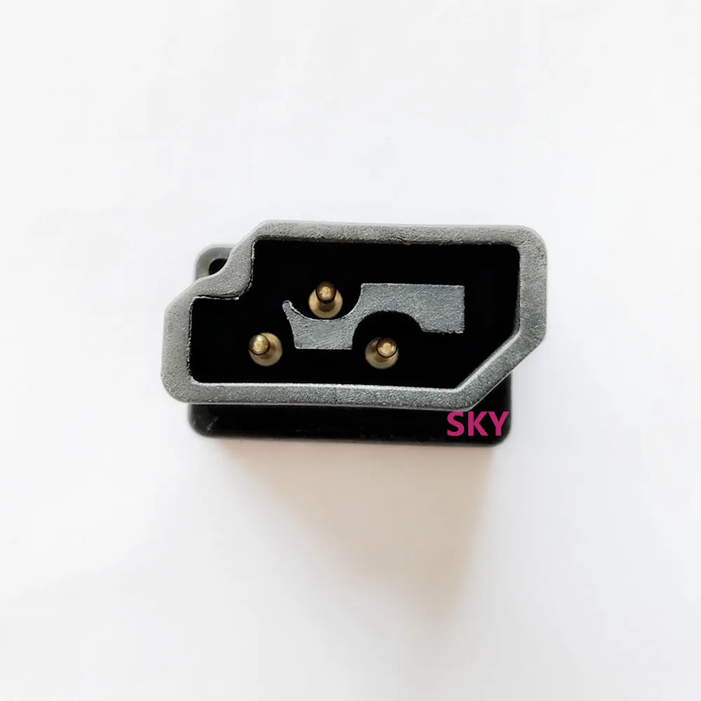 

Розетка 3SKTA-2 для Feiyue Yamata FY811,FY812