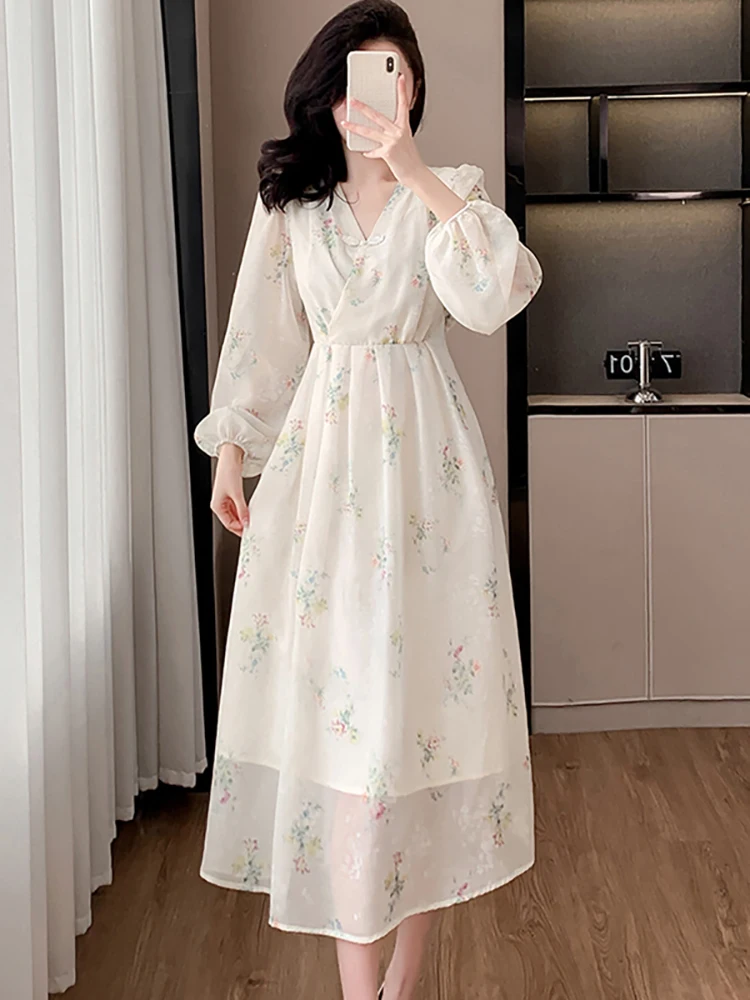 Весеннее белое шифоновое повседневное платье с цветочным принтом и длинным