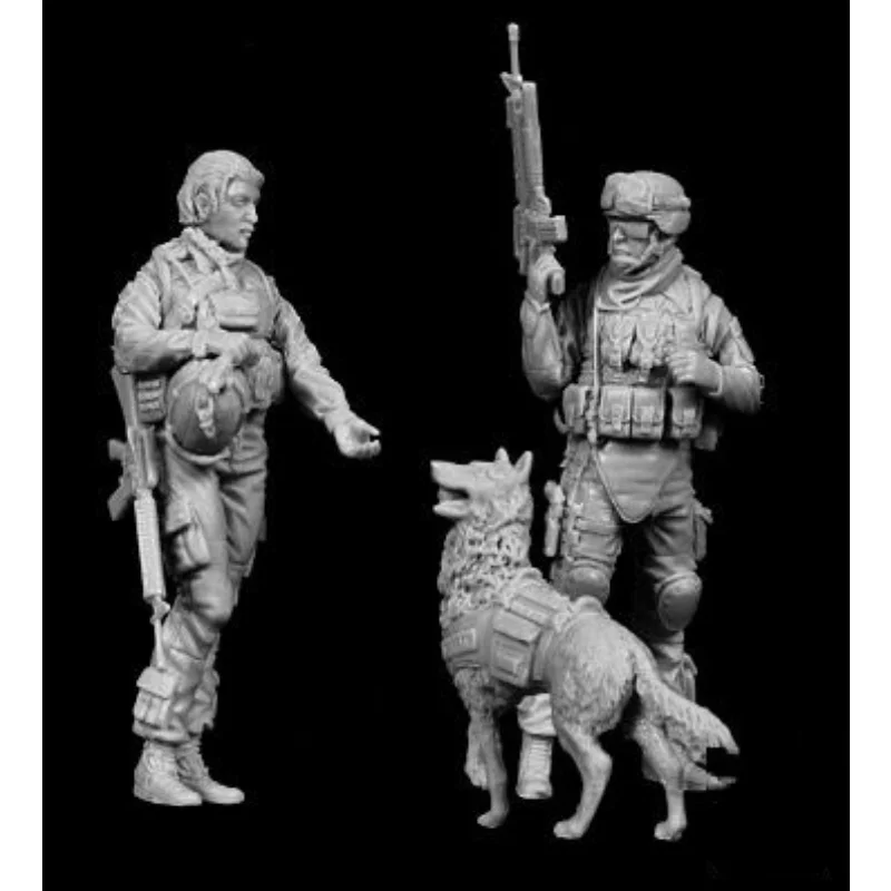 

1/35 Scale Die-cast Resin Suit Model Assembly Kit Diorama Assembly Model Unpainted