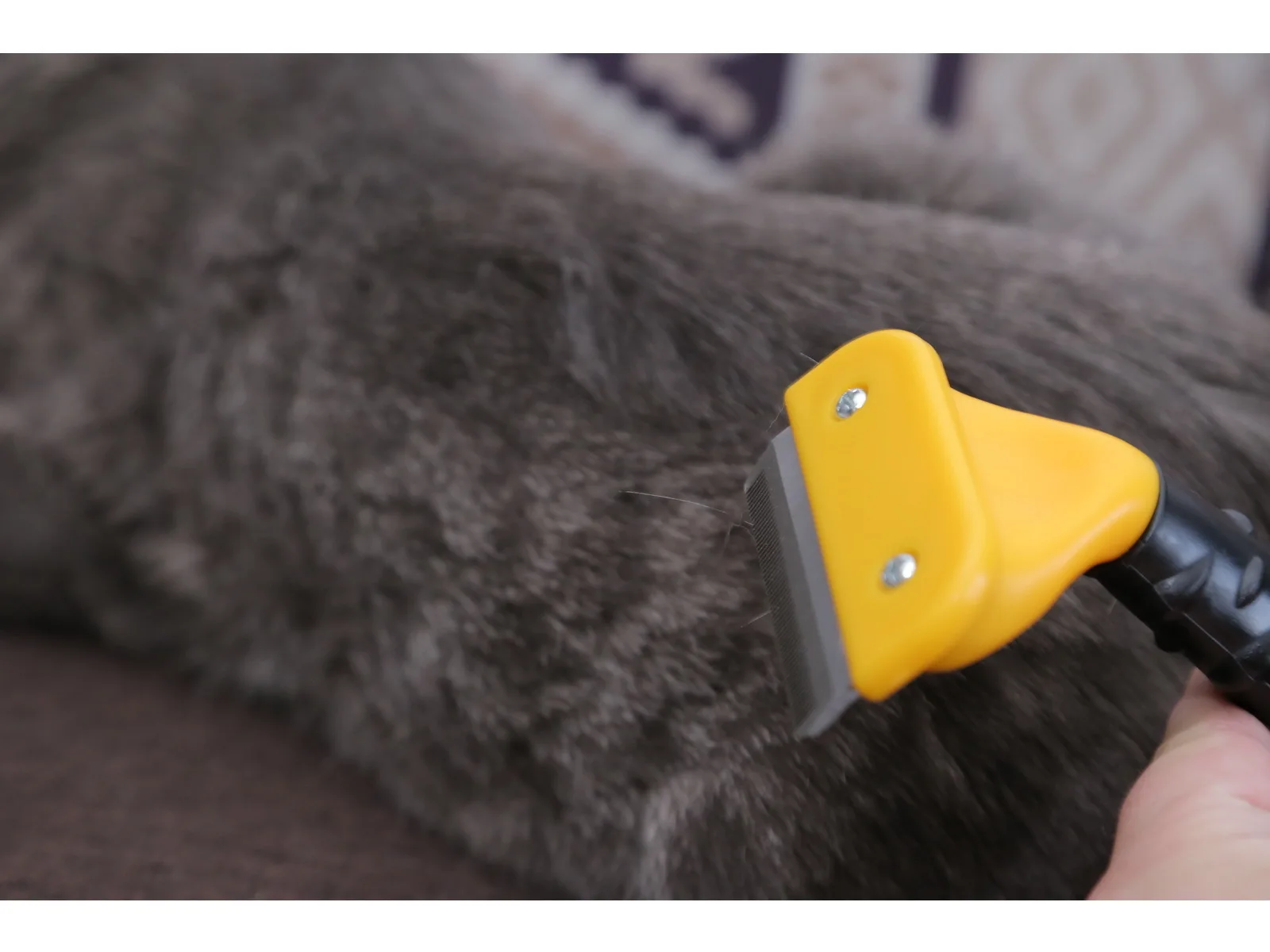 Расческа для вычесывания кошек и собак |