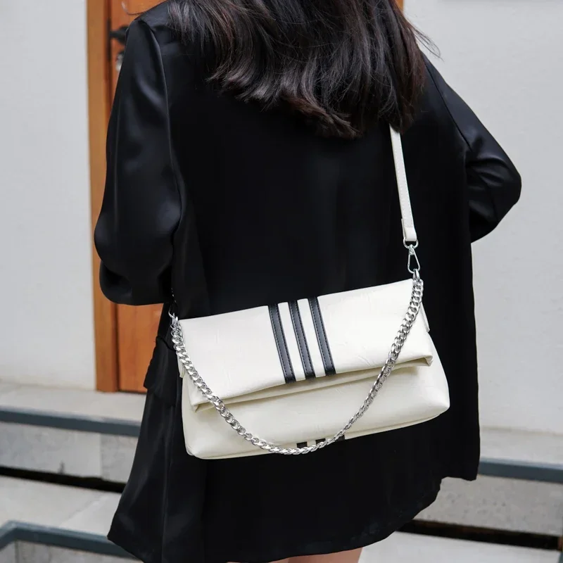 

Luxury Shoulder Underarm Bags Waterproof Crossbody Oxford Designer Womens 2023 Large Handbag Striped Bag Off Black Versatile