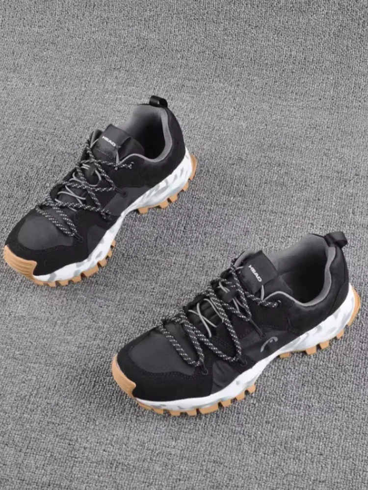 Мужские спортивные кроссовки на шнуровке