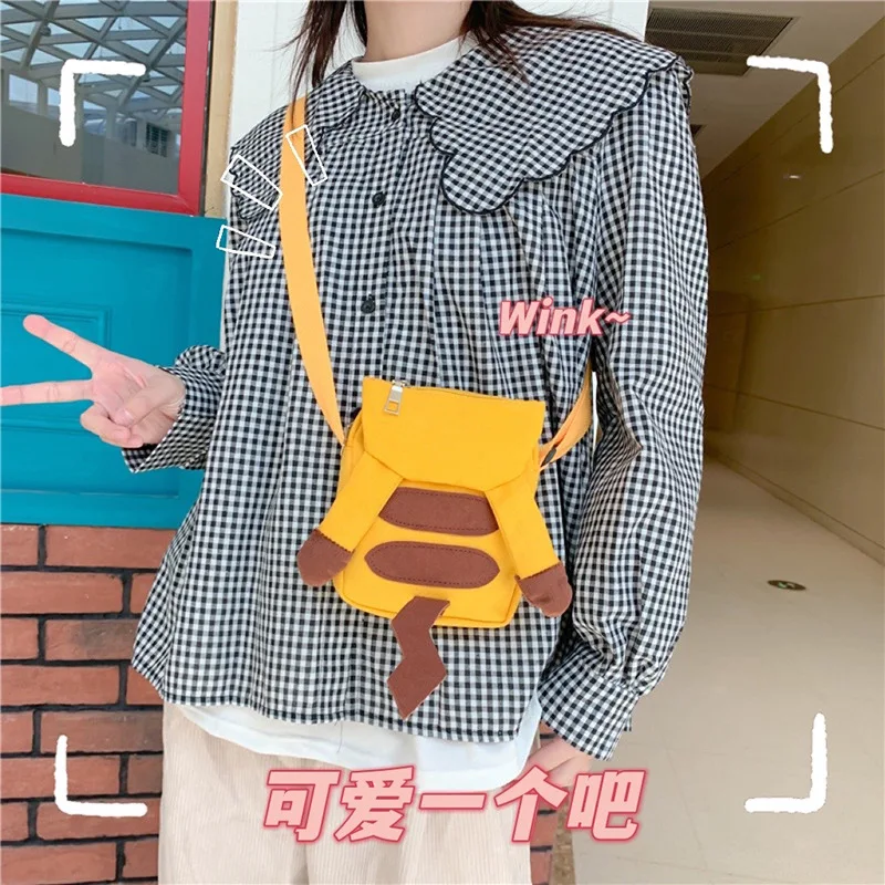 

Women cartoon canvas small mobile phone bag female 2022 new fashion contrast color shoulder bag cute girl messenger bag
