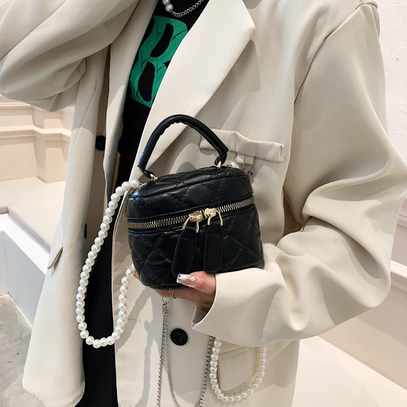 

Brand Pearl Shoulder Bag for Women Fashion Purses and Handbags Luxury Designer Crossbody Bag Cute Satchel Small Round Bag Clutch