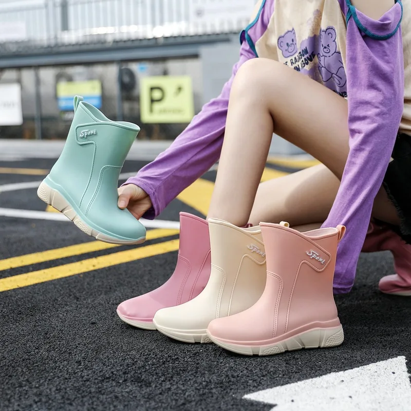 Spring Fashion Rain Boots Women Mid-tube Thick Bottom PVC Non-Slip Wear-Resistant Waterproof Outdoor Car Wash Water Shoes Women