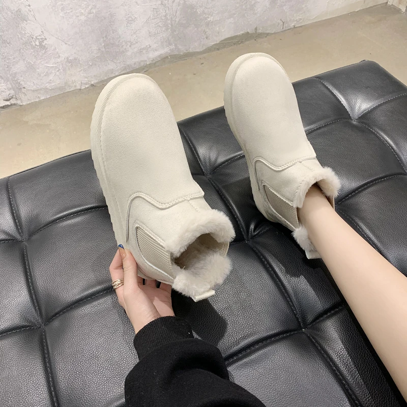 

Women's Furry Snow Boots Round Head Suede Platform Chelsea Boots Winter New Thick Warm Non-slip Ankle Boots Women Cotton Booties