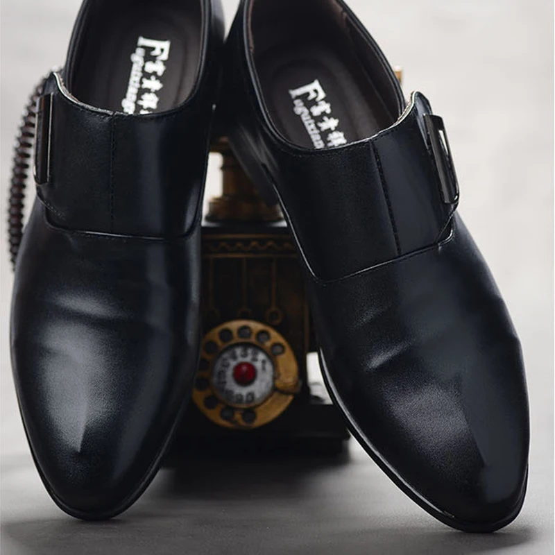 Мужские повседневные кожаные туфли деловые с пряжкой износостойкие