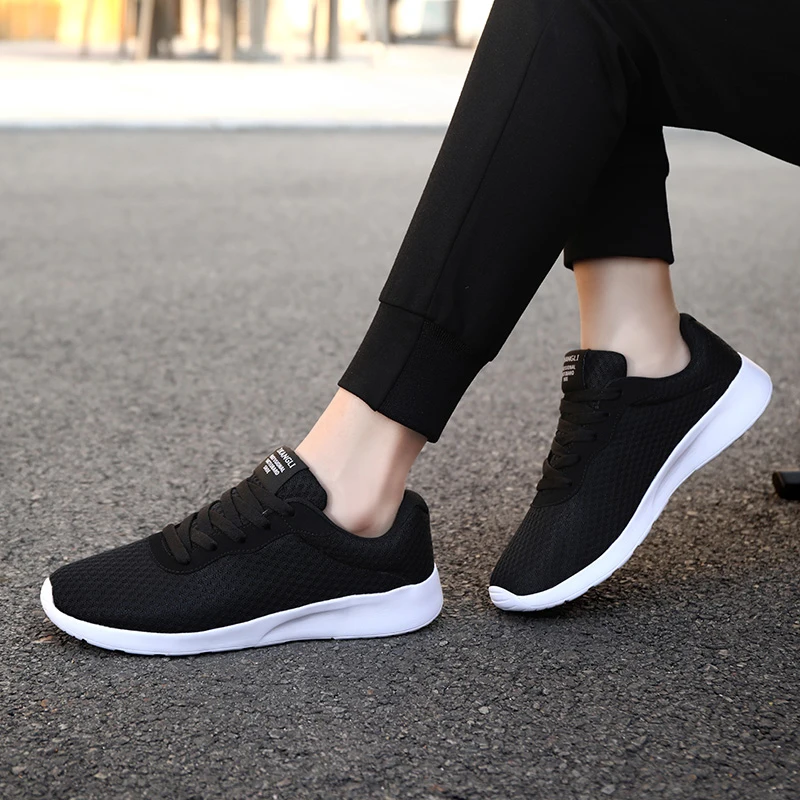 Running Shoes Men Sneakers Women Mesh Breathable Casual Shoes Mens Lace-up Fashion Moccasins Lightweight Sport