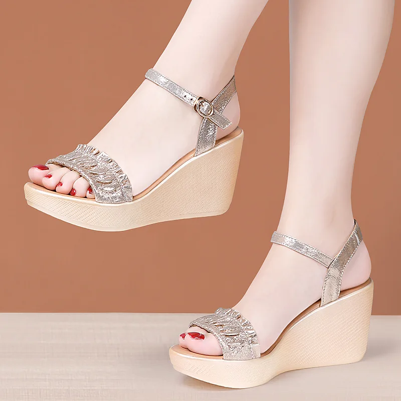 

8cm Small Size 32-43 Fashion Beach Mom Office Ladies Platform Wedges Sandals Summer 2023 High Heels Wavy Leather Shoes Gold