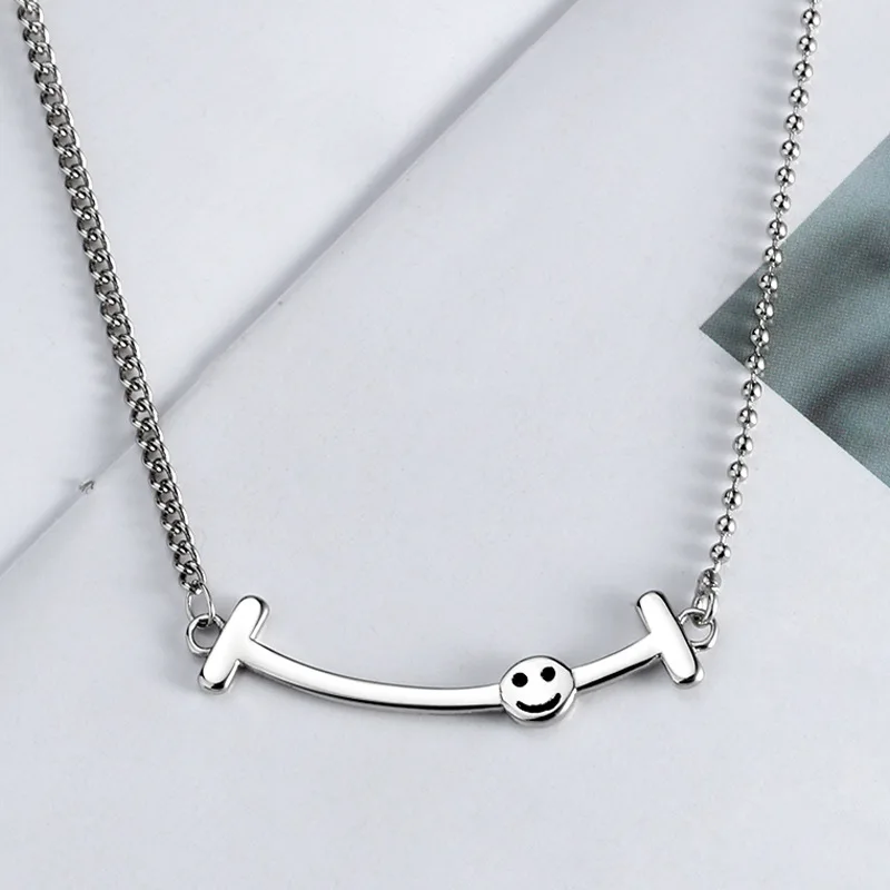 

NBNB Punk Smiling Face Pendent Necklace For Women Party Jewelry Hip-hop Girl Clavicle Chain Female Necklace Accessories Gift