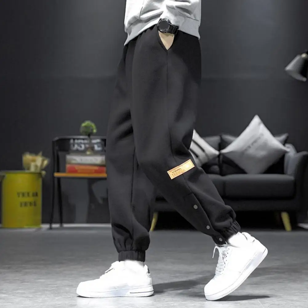 

Stylish Jogging Pants Soft Men Sweatpants Elastic Waist Male Casual Solid Color Fleece Lined Thermal Trousers Anti-freeze
