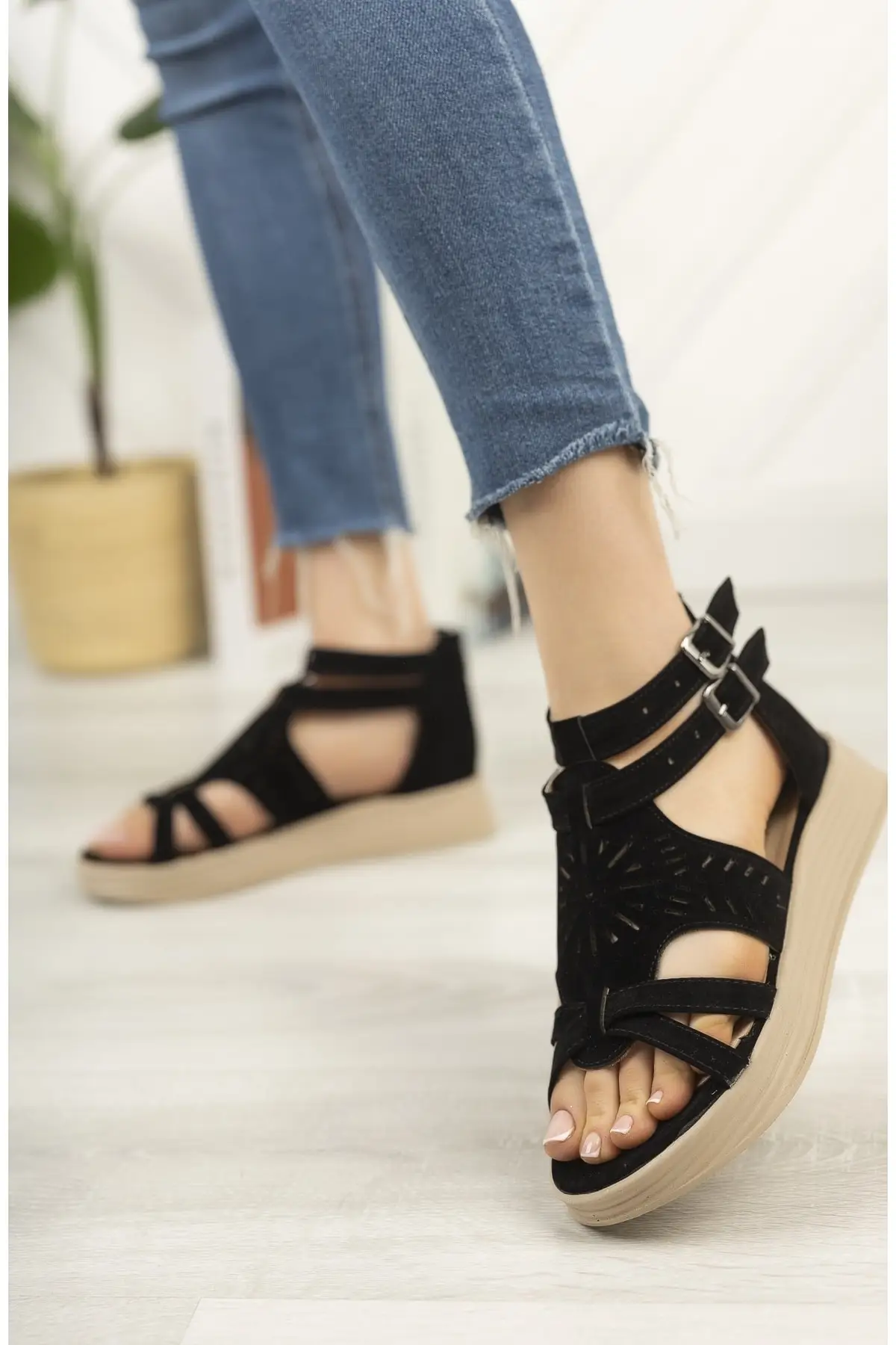 

Women Sandals Summer Comfort 2022 New Summer Comfort Breathable Casual Quality Ladies Fashion Light Sandals Beach Shoes