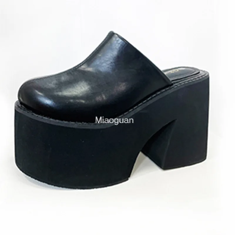 Женские шлепанцы в римском стиле черные туфли на танкетке массивном высоком