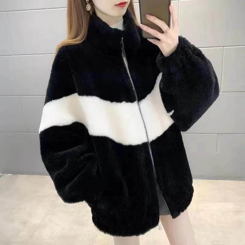 Autumn Winter New Thickened Temperate Fur Coat Female Imitation Lamb Fur Particles One Black and White Collision Color Sweater