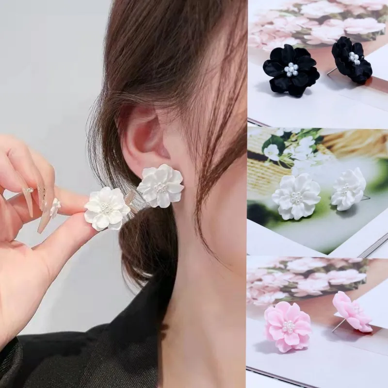 

Sexy Woman Black Flower Earrings Party Club Accessories Ear Stud Earrings Fashion Jewelry Korean Elegant Pearl Earrings 2023