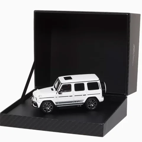 Модель автомобиля Mercedes-Benz G63 1:43 металлическая
