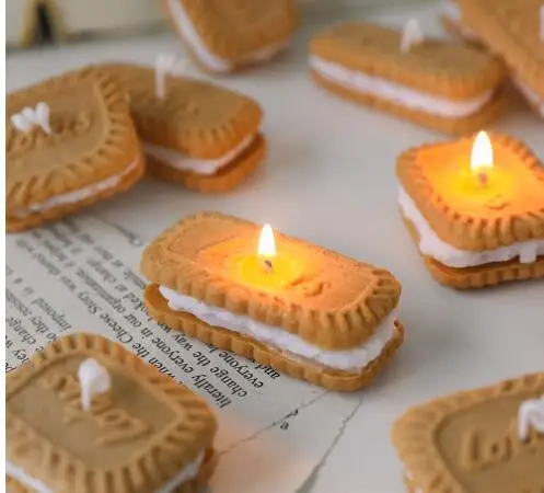 

1pc Biscuit Scented Candles Desktop Ornament Food Shape Candles Photo Prop Aromatherapy Candles Home Wedding Birthday Decoration