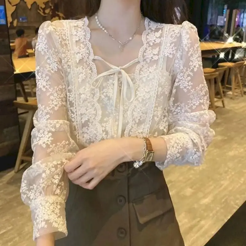 

Women's Elegant Blouses Small Square Neck Lace Womens Tops Long-sleeved 2022 New Early Autumn Thin Mesh Tether Design Shirt