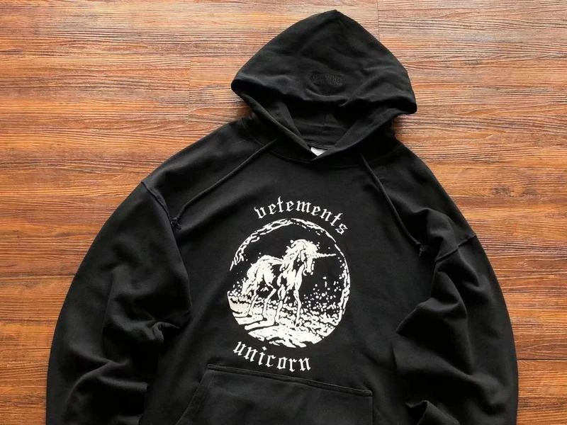 

23SS New Fasion Unicorn Vetements Hoodie Men Women 1:1 Top Quality Oversized Embroidered Sweatshirts VTM Pullovers Techwear