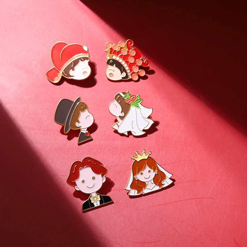 

Chinese Western Wedding Enamel Pins Wholesale Custom Bride Groom Brooches Shirt Lapel Badge Cartoon Pin Gift for Couples Friends