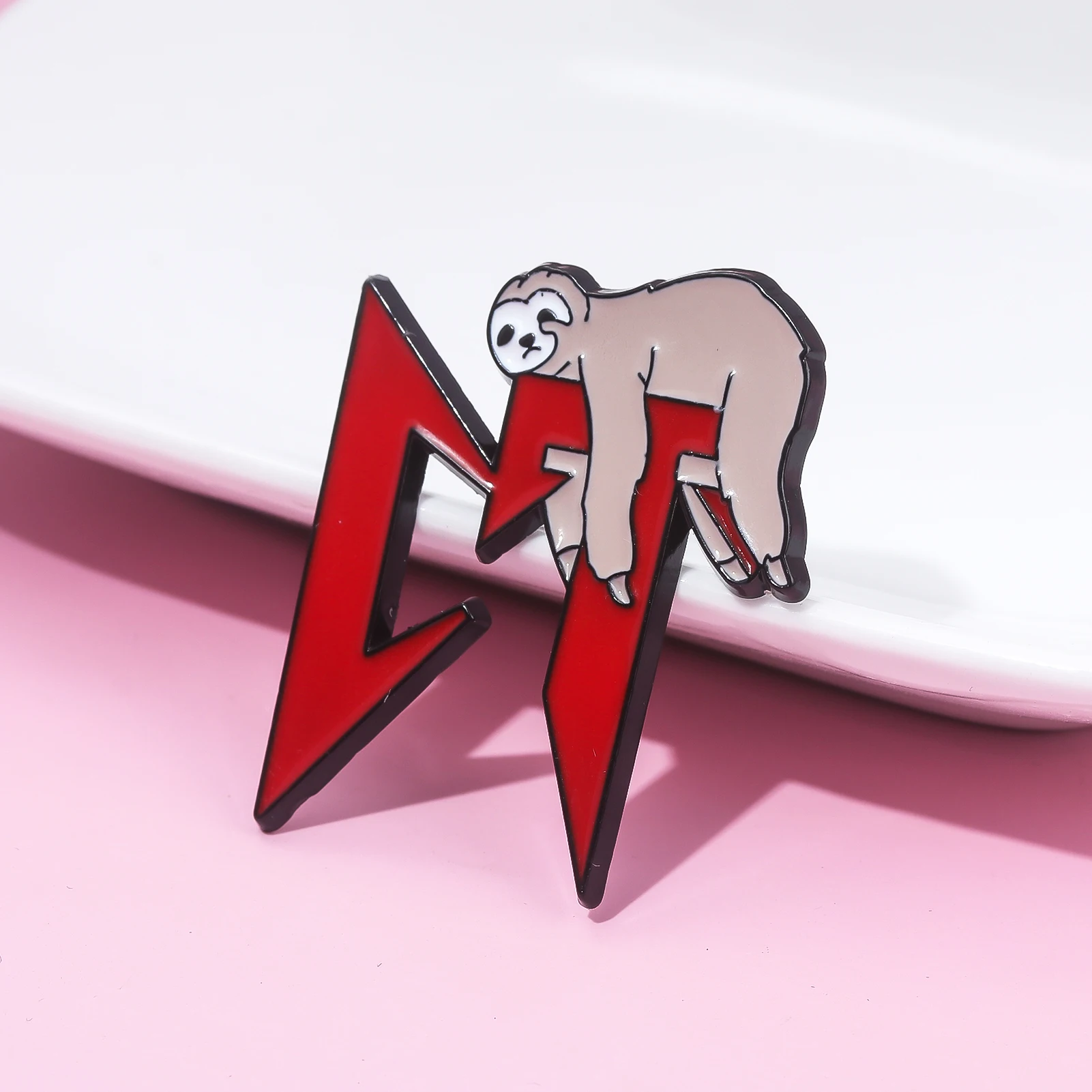 Брошь-эмаль Natanael Cano - Милый Ленивый Медведь Металлический Значок Модный