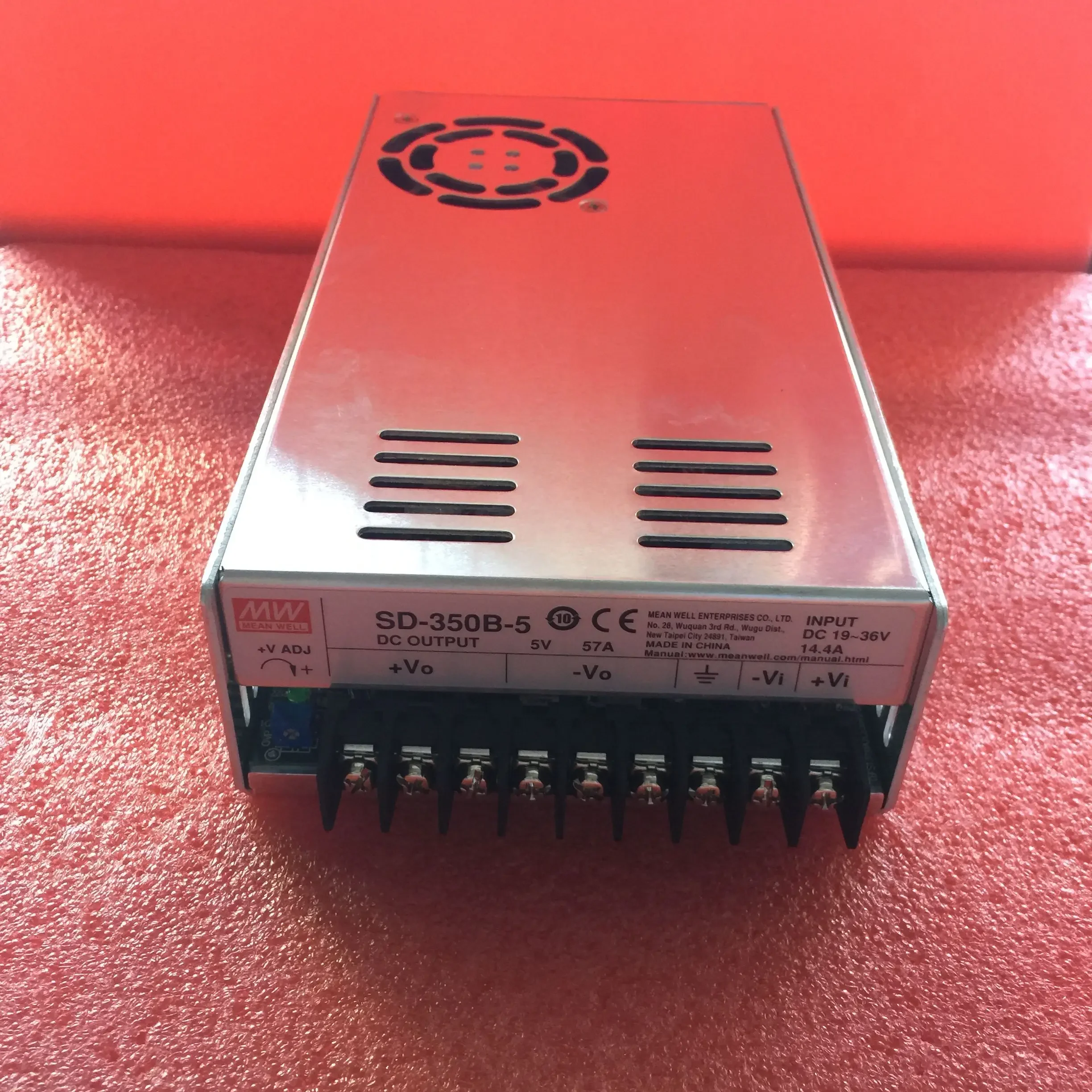 Встроенный преобразователь напряжения в постоянный ток 350 Вт 36 ~ 72 24 В а