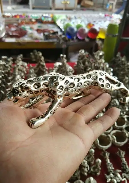 

Chinese old Collectibles Tibet silver Hand Carved leopard Statue car Decoration